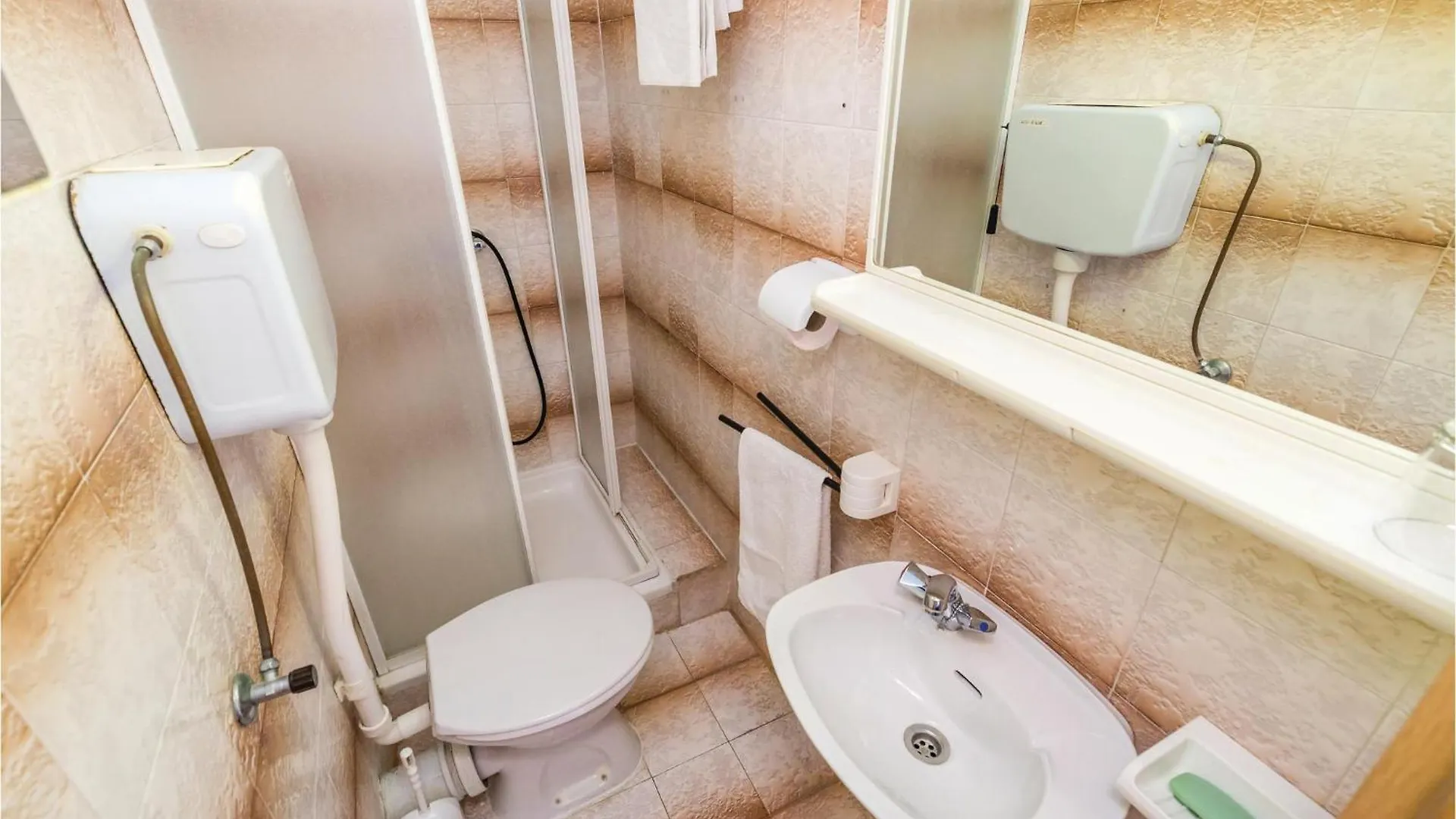 Nice Apartment In Barbat With 3 Bedrooms And Wifi Barbat na Rabu