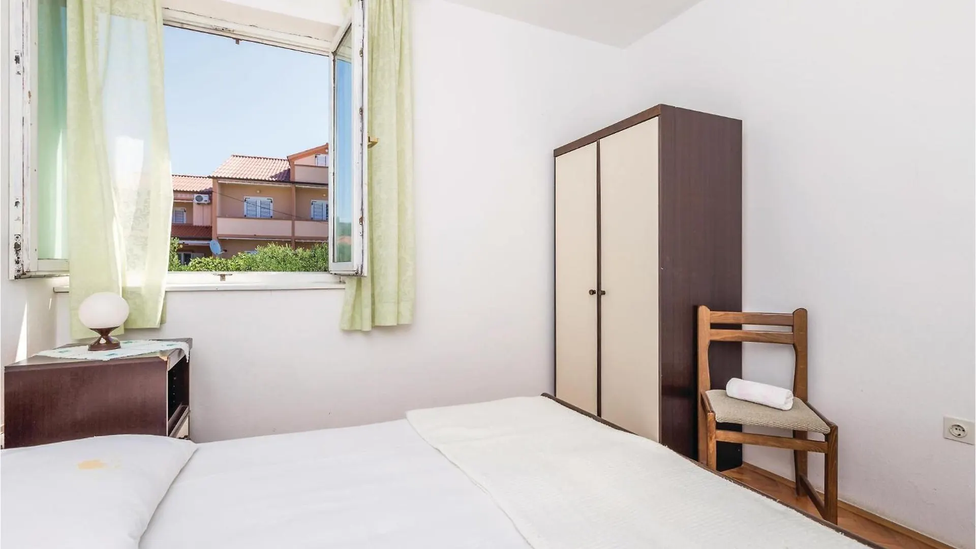 Nice Apartment In Barbat With 3 Bedrooms And Wifi Barbat na Rabu